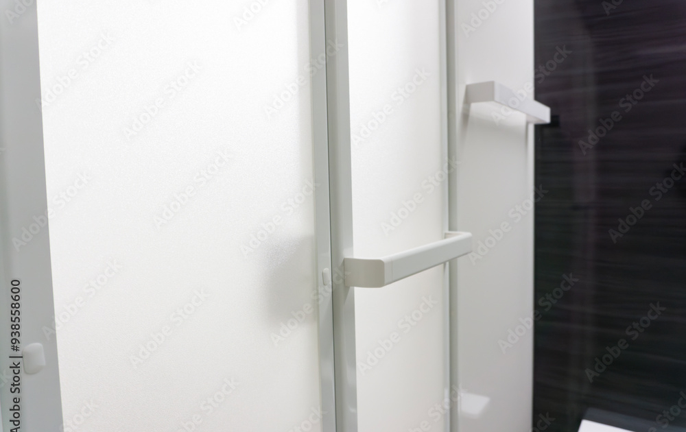 お風呂のドアが開かない時の対策術！｜24時間対応の早い、安心、確かな